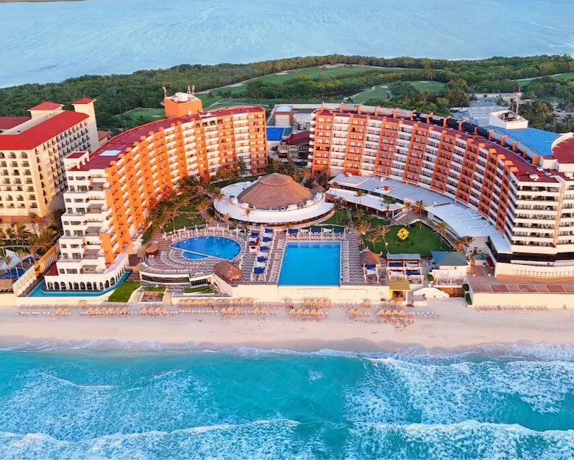 Hotel Crown Paradise Club