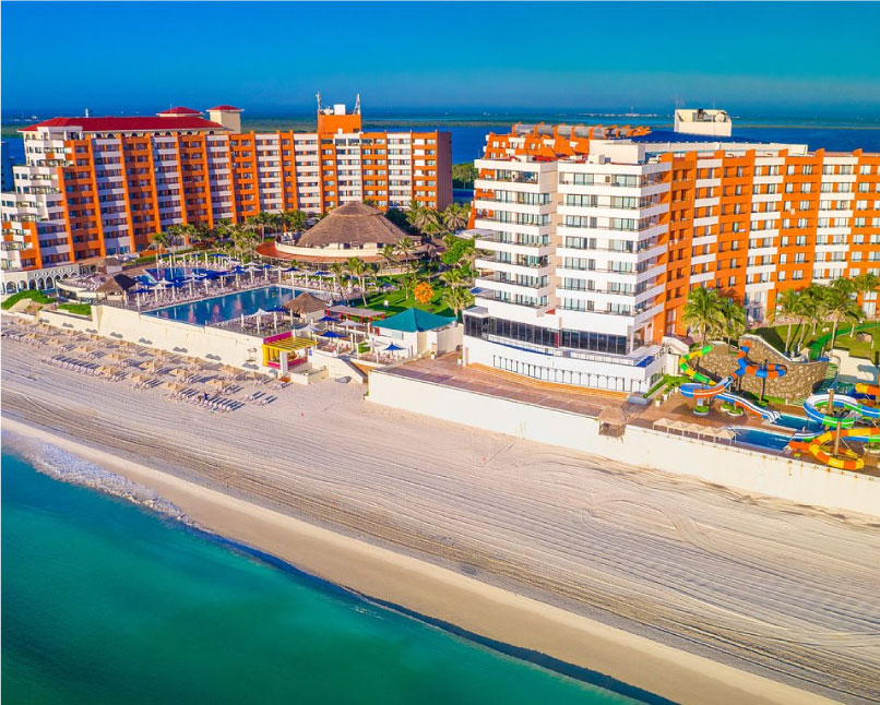 Hotel Crown Paradise Cancún