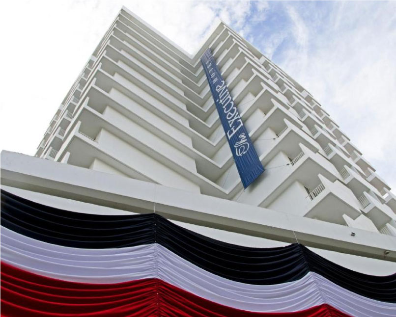 Hotel The Executive