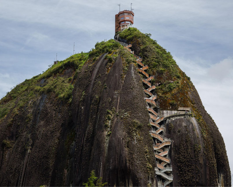 Medellín Turístico Dede Quito y Guayaquil